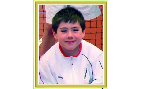 HENRY VAINQUEUR DU T. D'AVOINE ET 1/2 FIN. AU TCJ